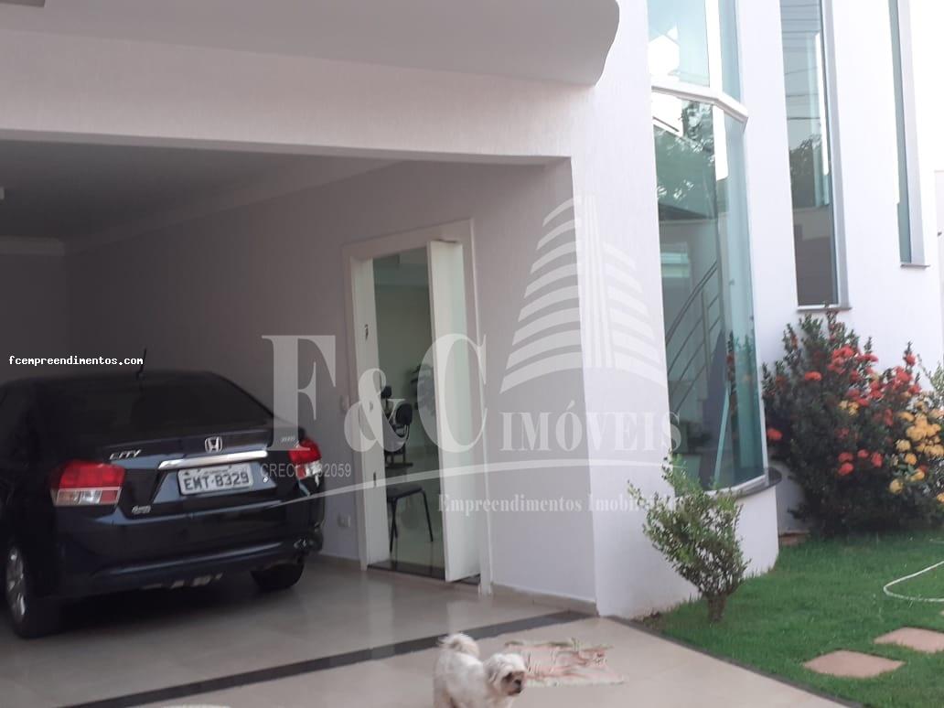 Casa de Condomínio à venda com 3 quartos, 264m² - Foto 3