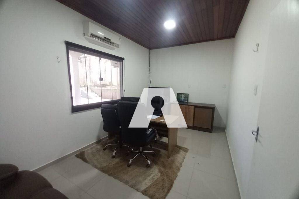 Casa para alugar com 3 quartos, 271m² - Foto 10