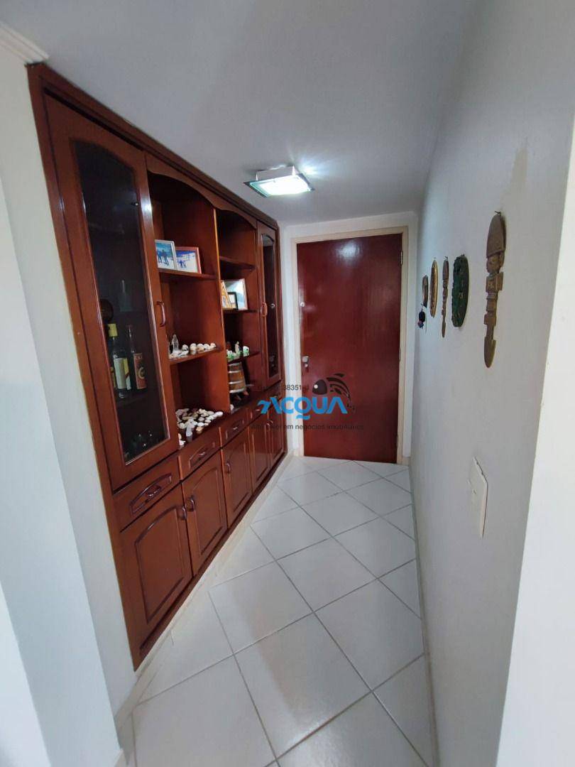 Apartamento à venda com 2 quartos, 80m² - Foto 13