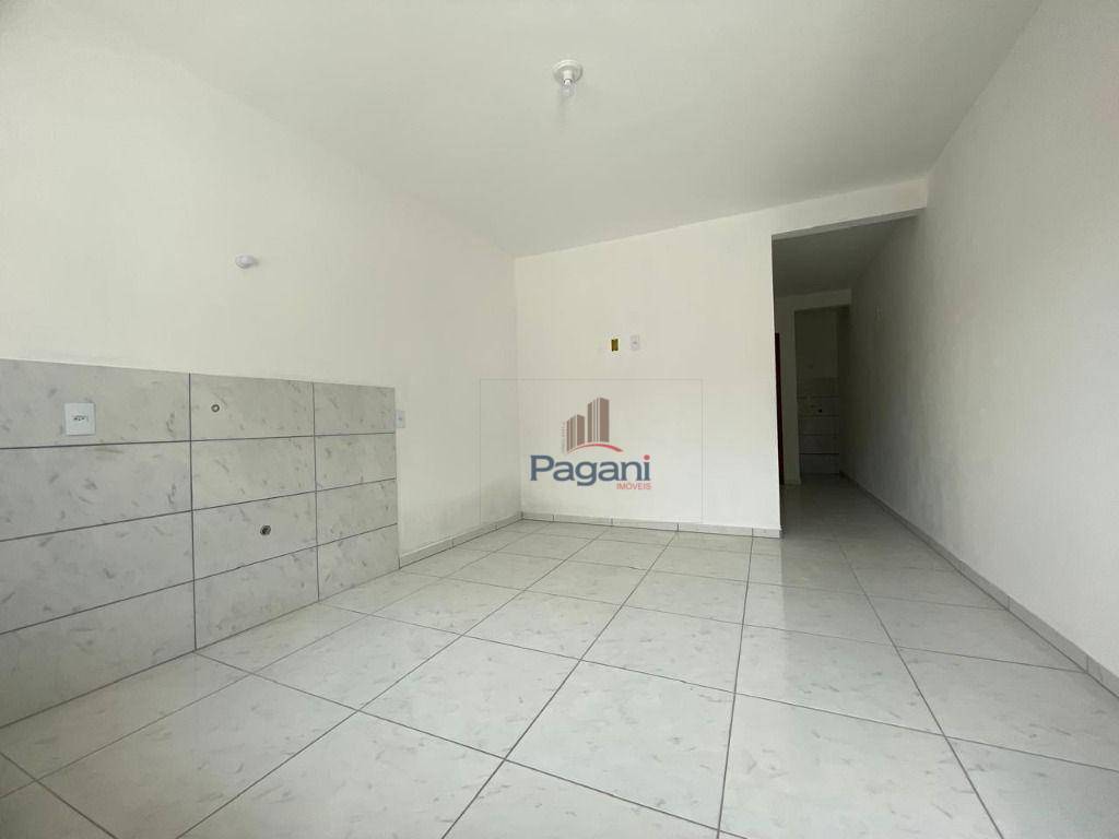 Casa para alugar com 1 quarto, 38m² - Foto 11