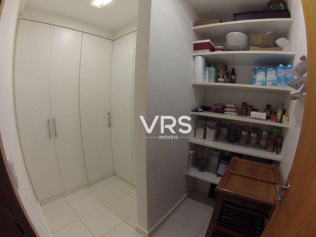 Apartamento à venda com 3 quartos, 154m² - Foto 18