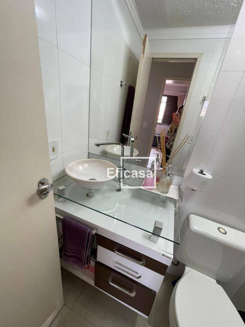 Apartamento à venda com 2 quartos, 64m² - Foto 2