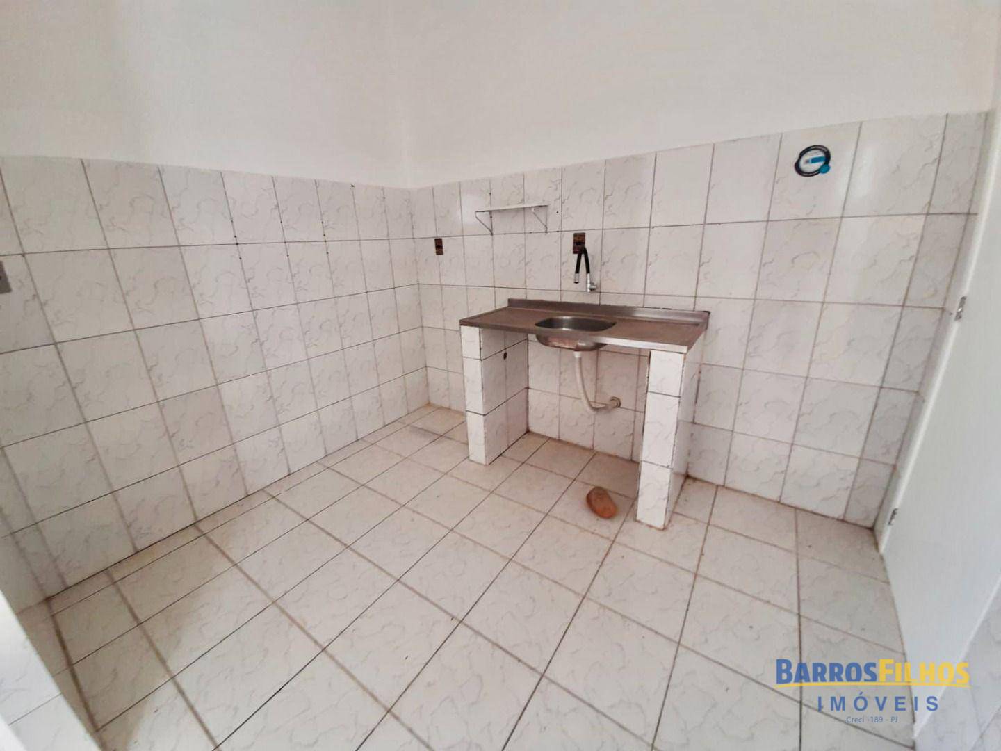 Casa para alugar com 3 quartos, 100m² - Foto 11