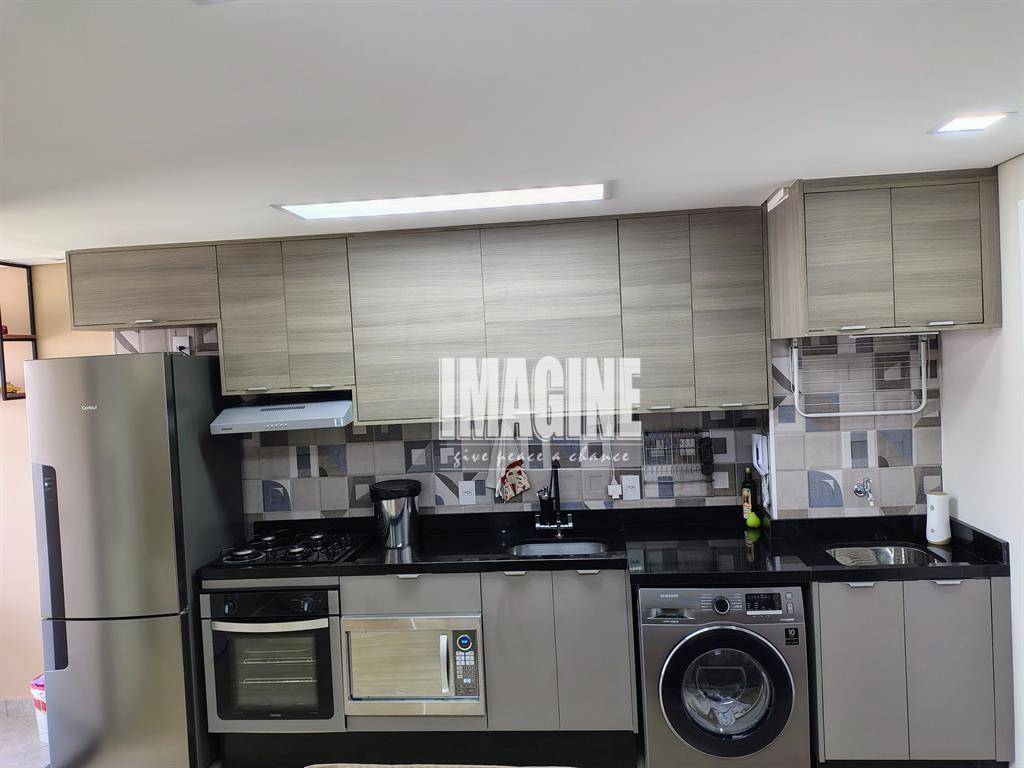 Apartamento à venda com 2 quartos, 40m² - Foto 10