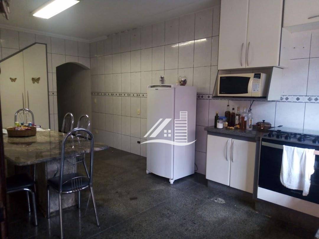 Sobrado à venda com 3 quartos, 190m² - Foto 5