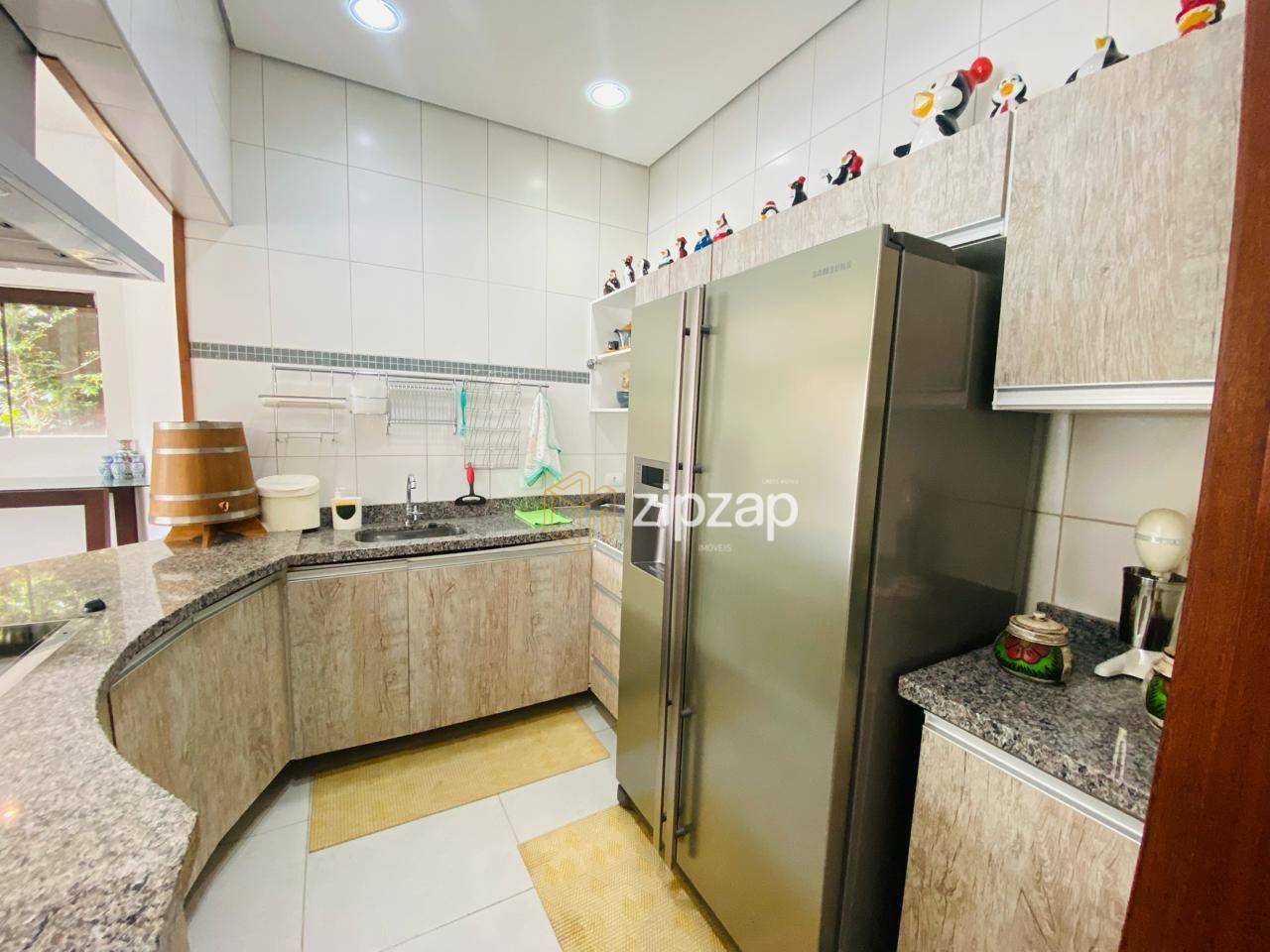 Casa para alugar com 6 quartos, 1200m² - Foto 15