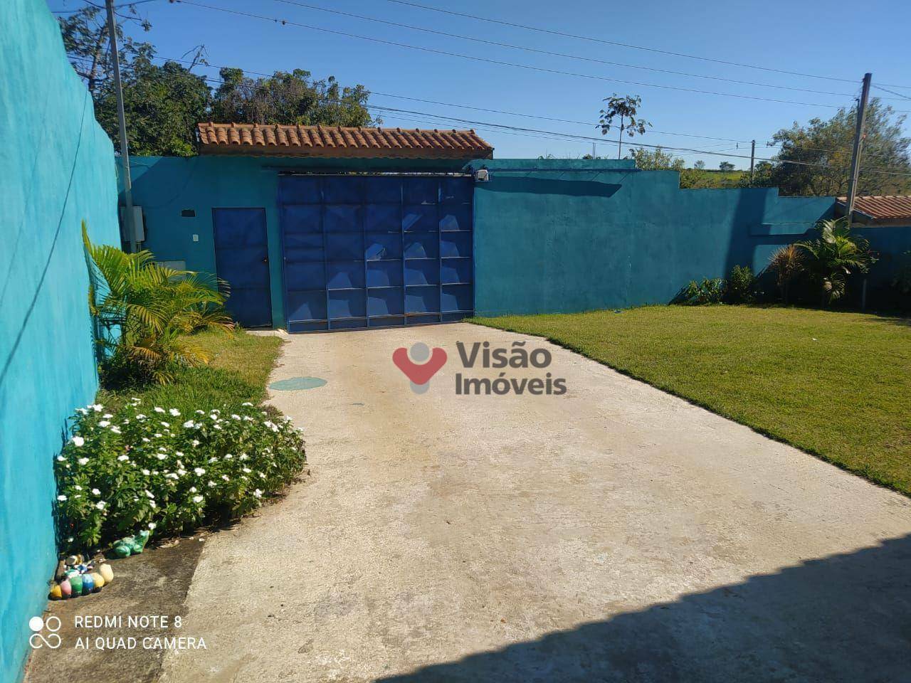 Chácara à venda com 3 quartos, 300m² - Foto 2