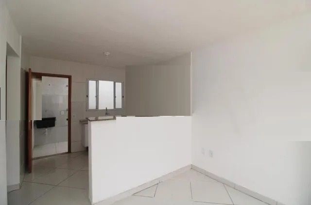 Casa à venda com 2 quartos, 55m² - Foto 4