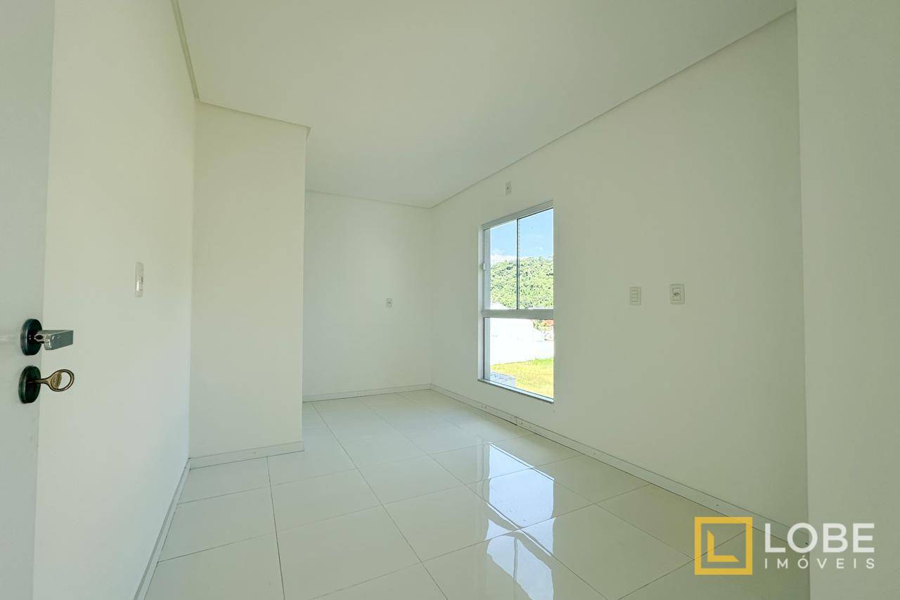 Casa à venda com 3 quartos, 140m² - Foto 9