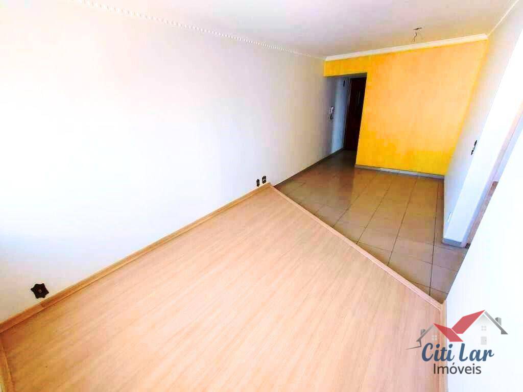 Apartamento à venda com 2 quartos, 60m² - Foto 2