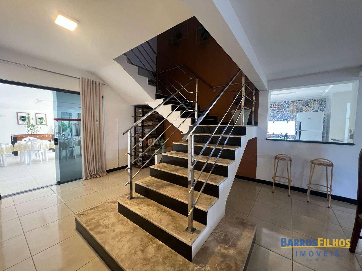 Casa à venda com 8 quartos, 620m² - Foto 34