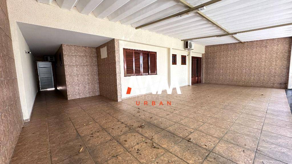 Casa, 3 quartos, 200 m² - Foto 2