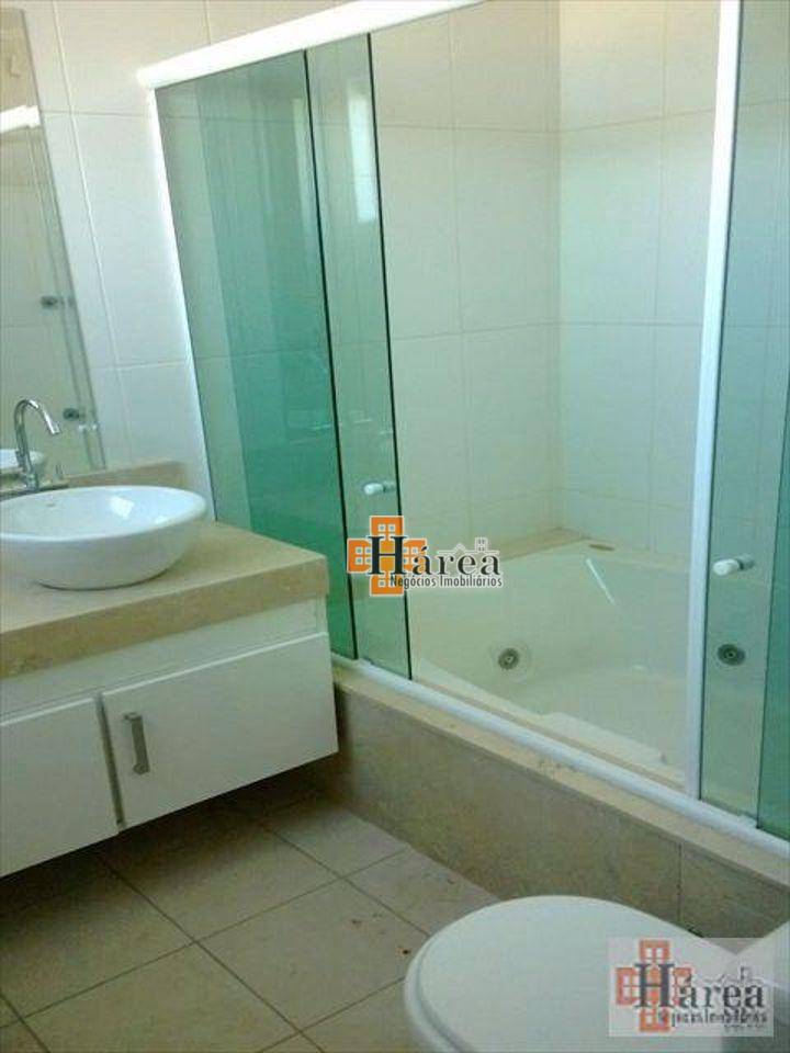 Apartamento para alugar com 3 quartos, 115m² - Foto 15