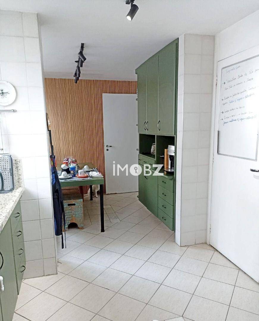 Apartamento à venda com 4 quartos, 160m² - Foto 11