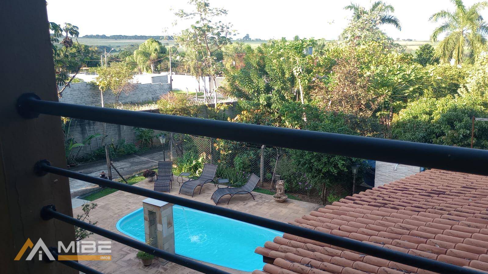 Chácara, 2 quartos, 1377 m² - Foto 2