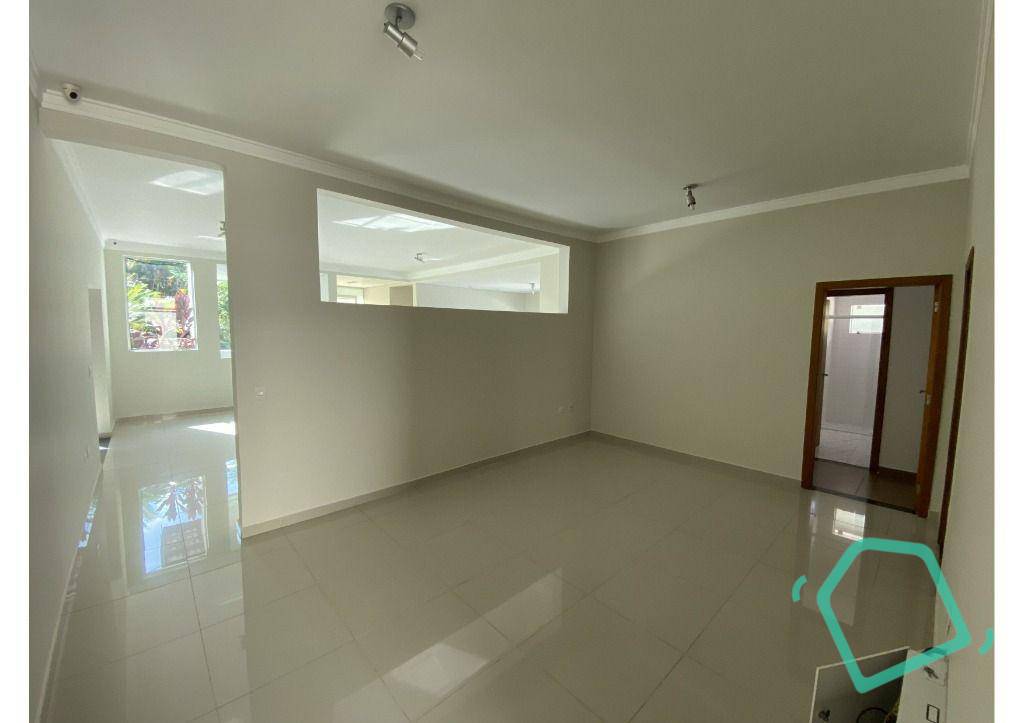 Casa de Condomínio para alugar com 3 quartos, 500m² - Foto 18