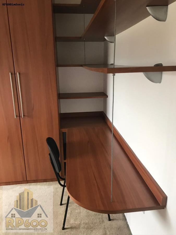 Apartamento para alugar com 3 quartos, 98m² - Foto 2