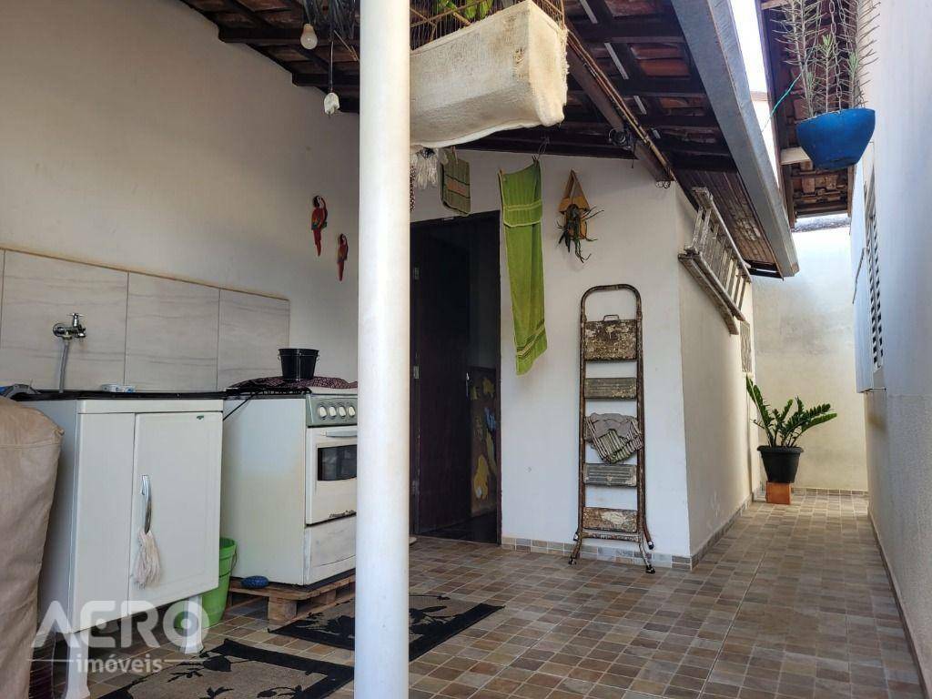 Casa à venda com 2 quartos, 156m² - Foto 29