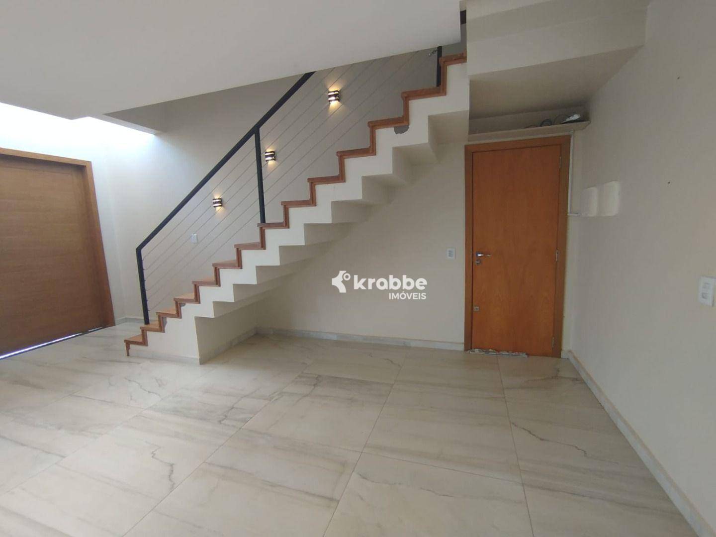 Casa à venda com 3 quartos, 172m² - Foto 7