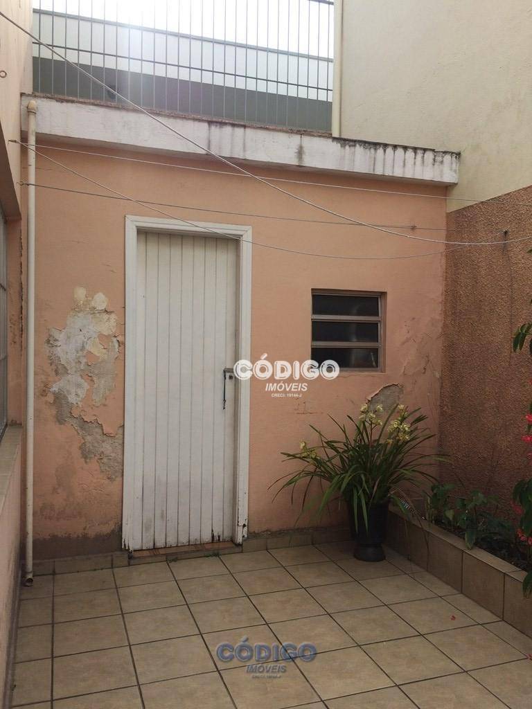 Sobrado à venda com 3 quartos, 300m² - Foto 13