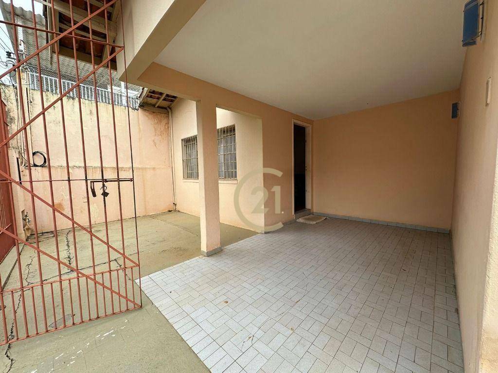 Casa para alugar com 3 quartos, 143m² - Foto 19