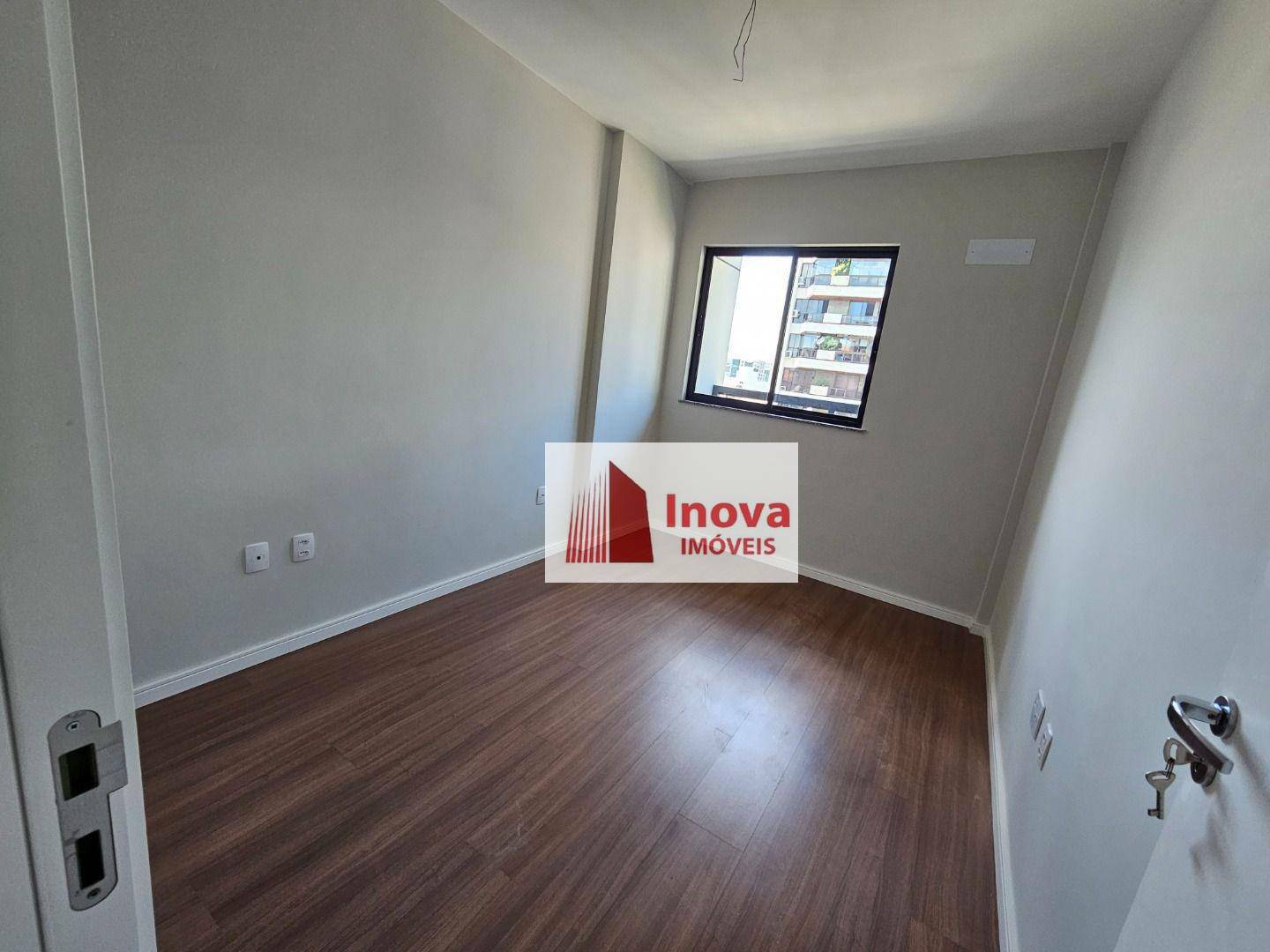 Apartamento à venda com 3 quartos, 120m² - Foto 19