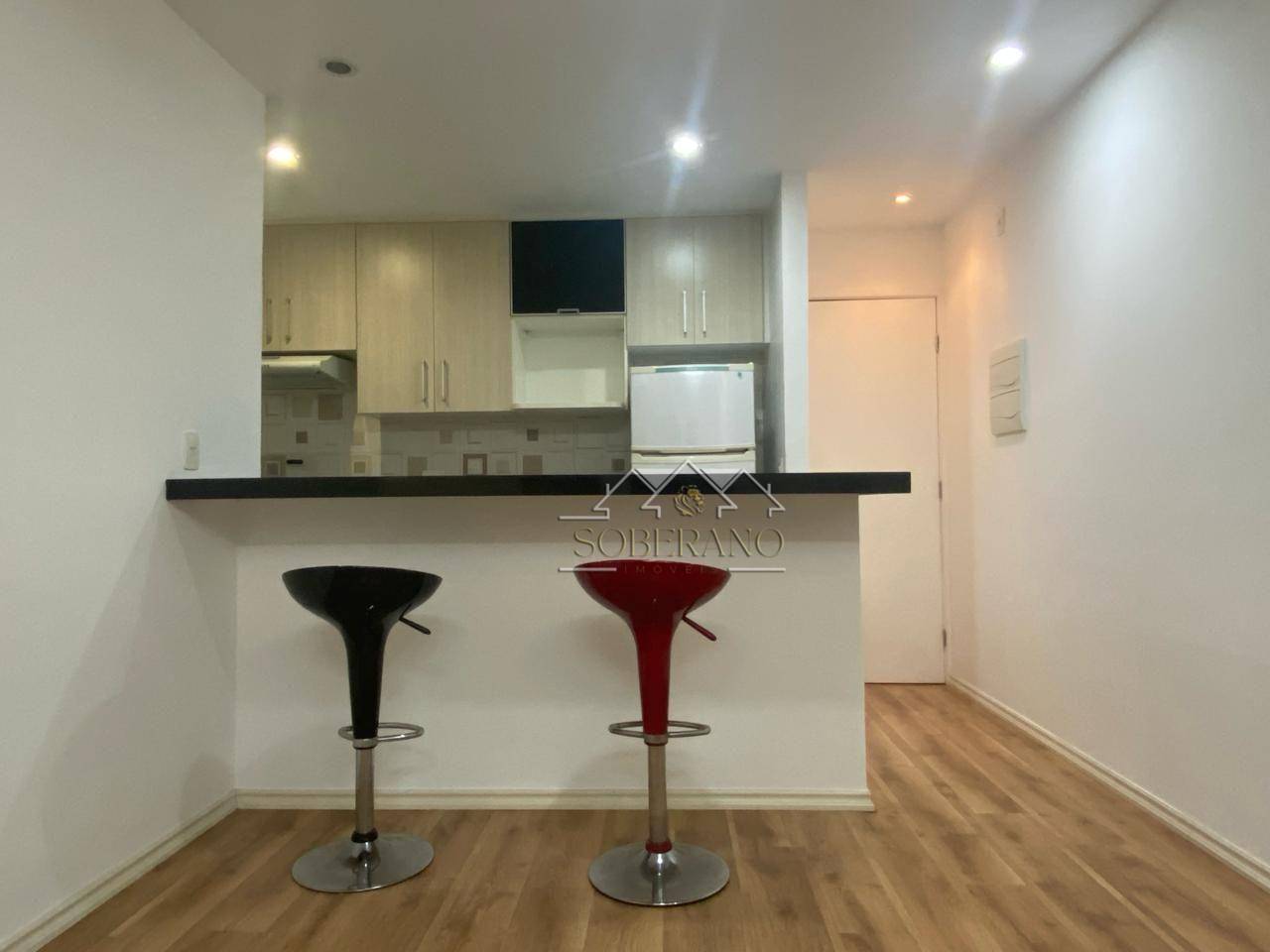 Apartamento à venda com 3 quartos, 63m² - Foto 2