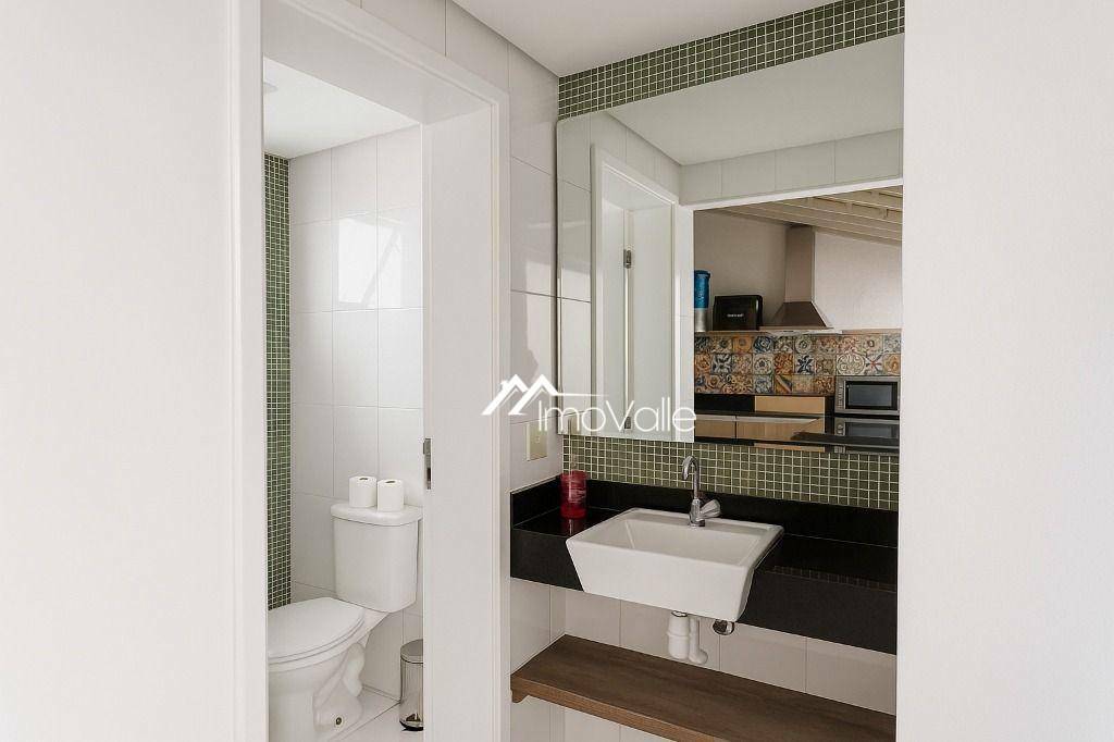 Apartamento para alugar com 5 quartos, 242m² - Foto 21
