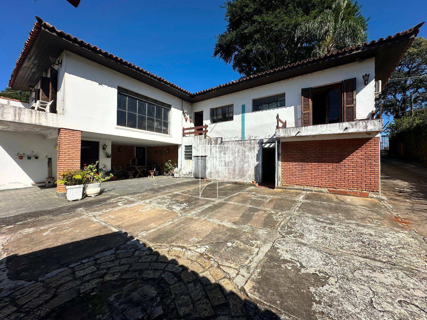 Casa à venda com 3 quartos, 370m² - Foto 8