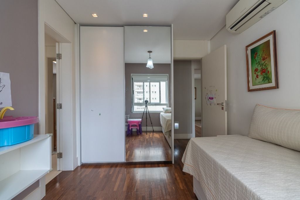 Apartamento à venda com 3 quartos, 191m² - Foto 22