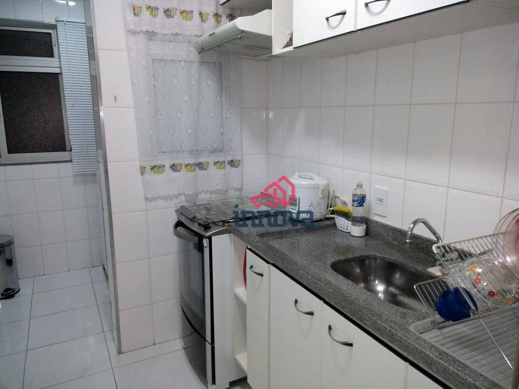 Apartamento à venda com 3 quartos, 80m² - Foto 4