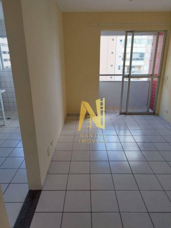 Apartamento à venda com 2 quartos, 61m² - Foto 4