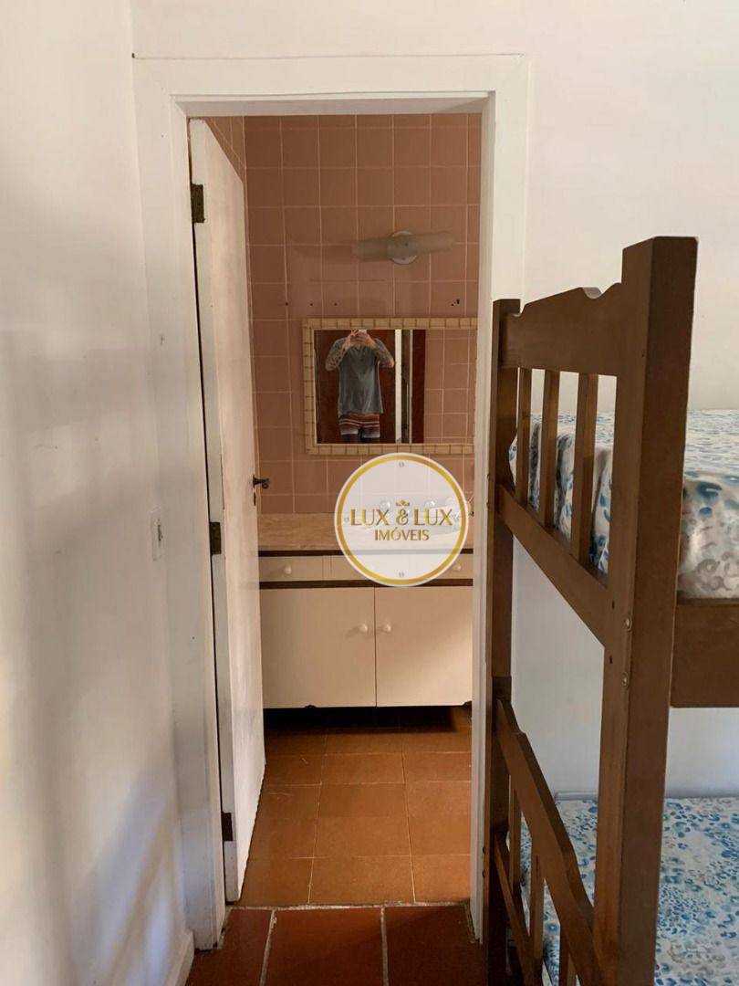 Casa de Condomínio para alugar com 6 quartos, 130m² - Foto 31