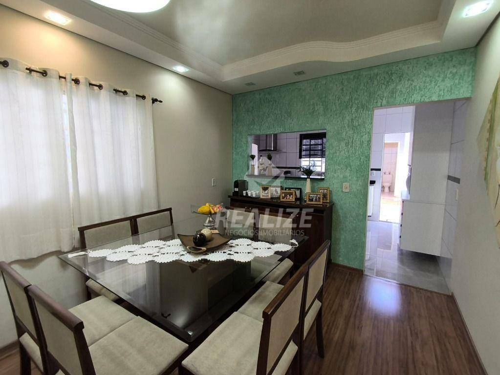 Casa à venda com 3 quartos, 210m² - Foto 15