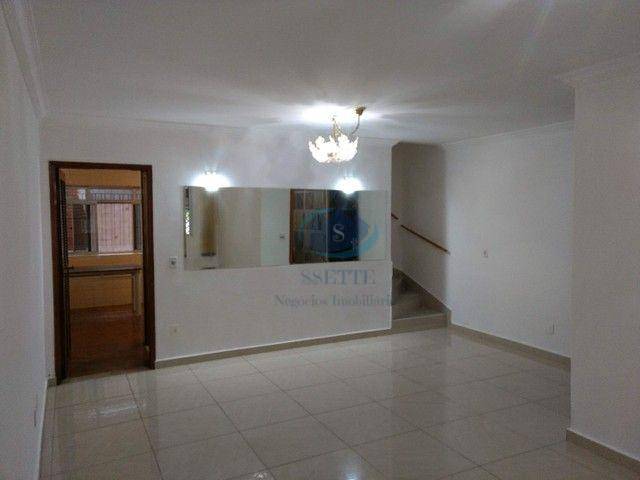 Sobrado à venda com 4 quartos, 200m² - Foto 3