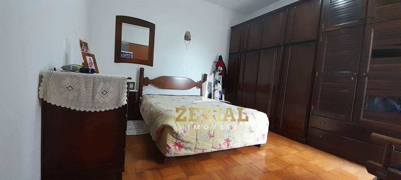 Casa à venda com 4 quartos, 250m² - Foto 27