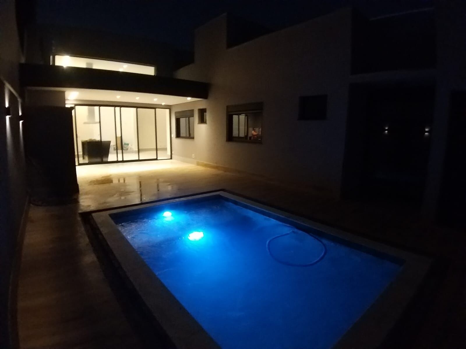 Casa à venda com 3 quartos, 200m² - Foto 14