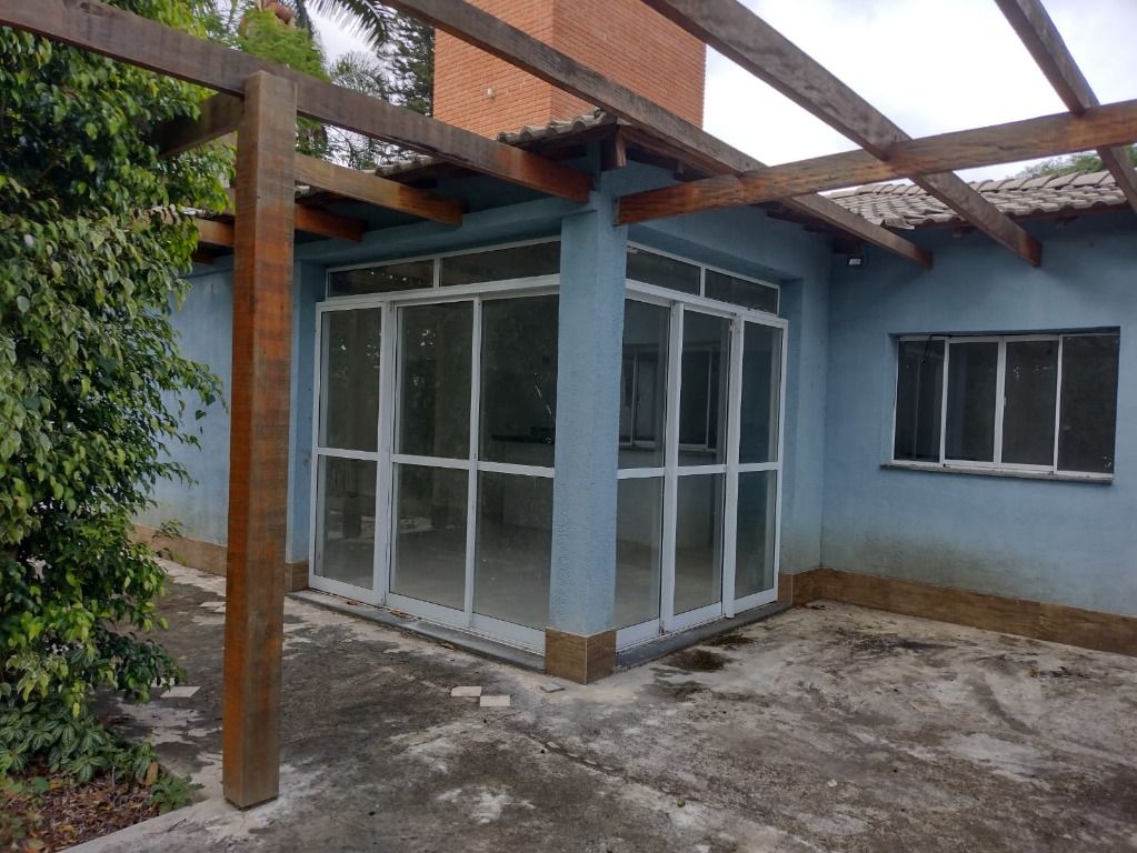 Casa de Condomínio à venda com 3 quartos, 350m² - Foto 27