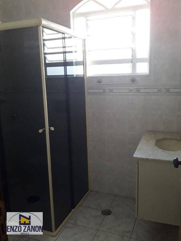 Casa para alugar com 3 quartos, 170m² - Foto 12