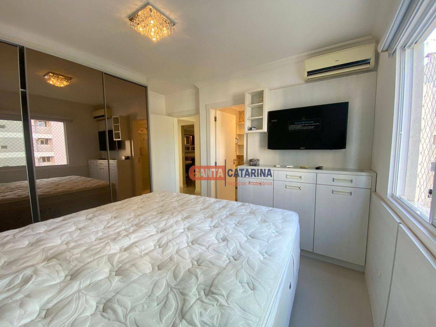 Apartamento para alugar com 3 quartos, 105m² - Foto 10