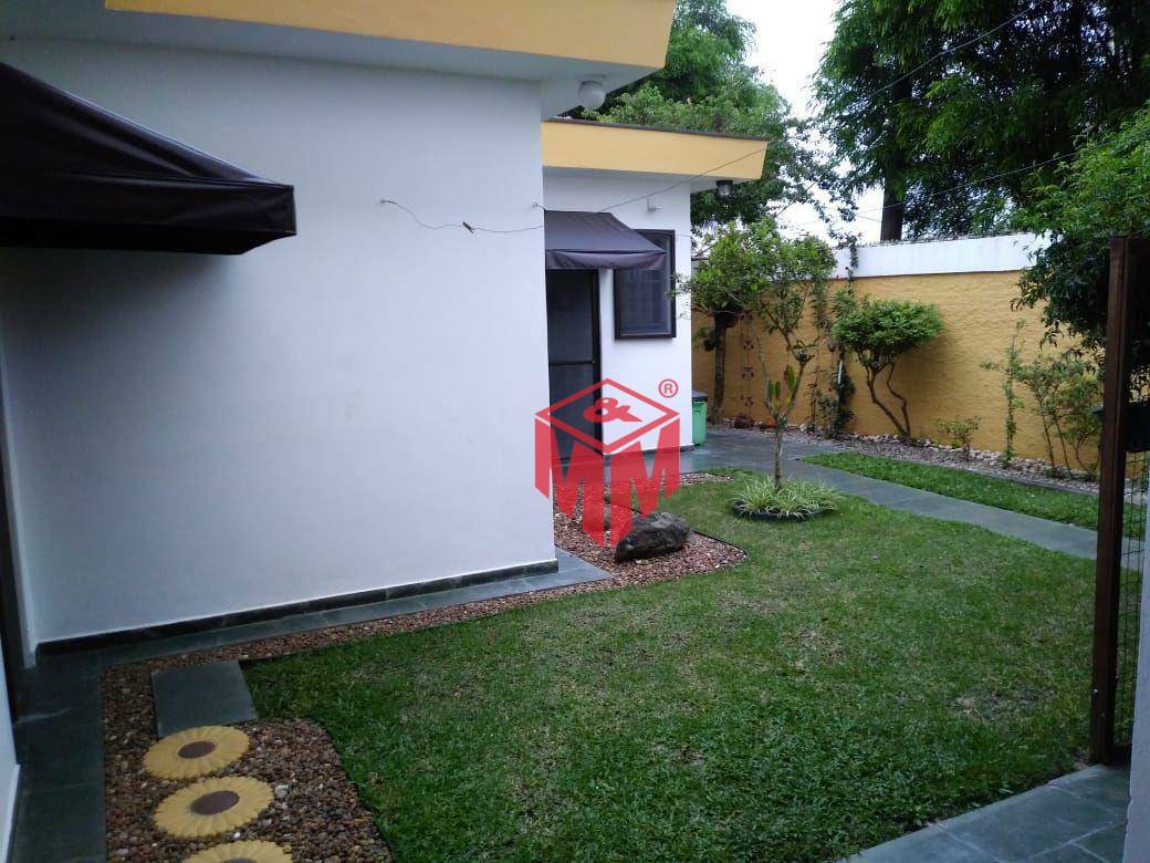 Casa à venda com 3 quartos, 197m² - Foto 7