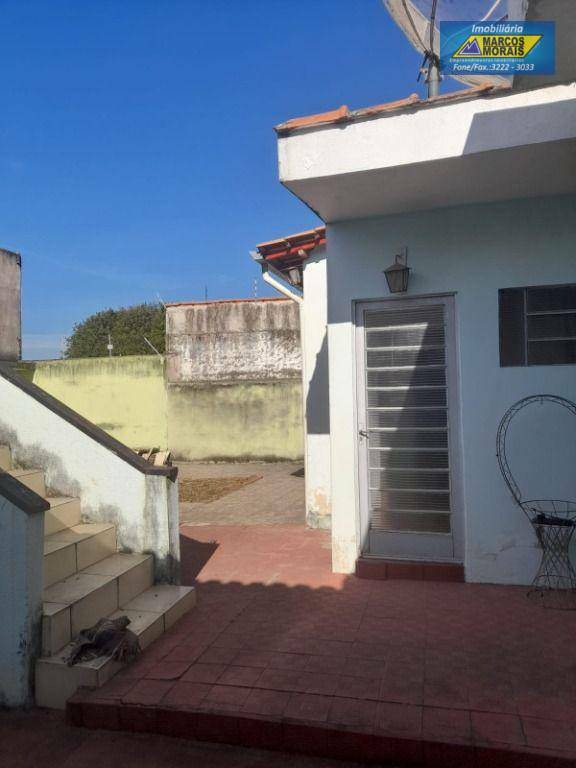 Casa à venda com 3 quartos, 188m² - Foto 4