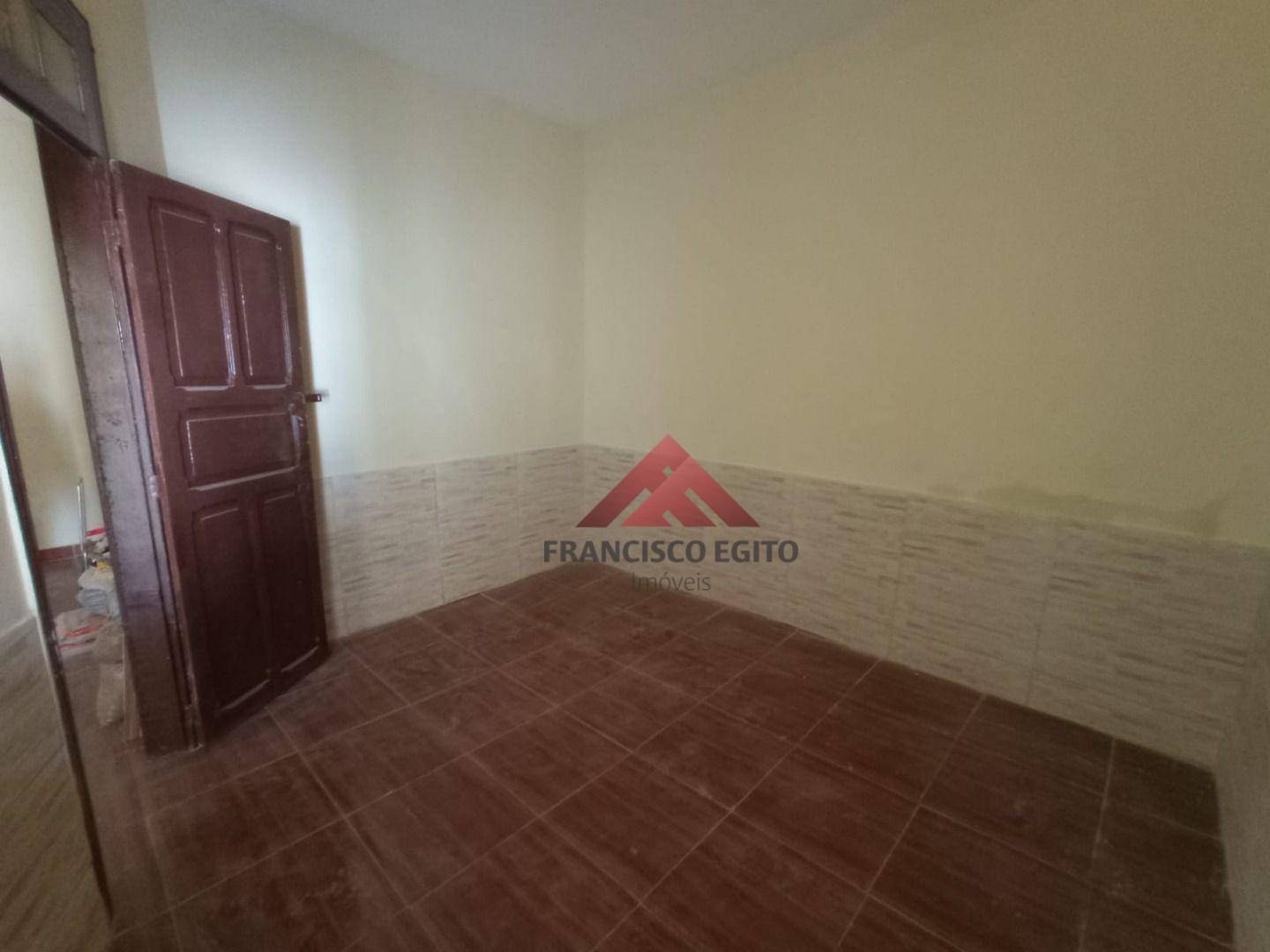 Casa à venda com 2 quartos, 100m² - Foto 5