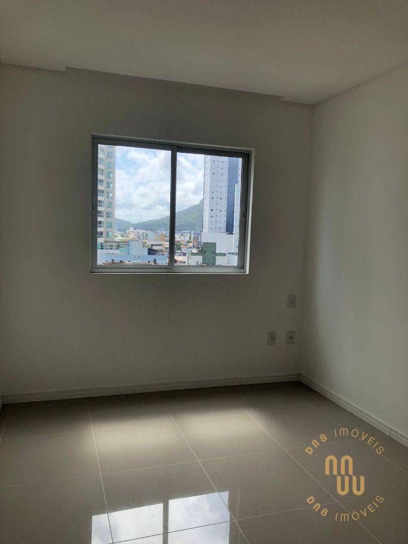 Apartamento à venda com 3 quartos, 150m² - Foto 6