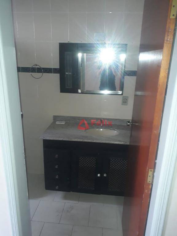 Apartamento à venda com 4 quartos, 140m² - Foto 5