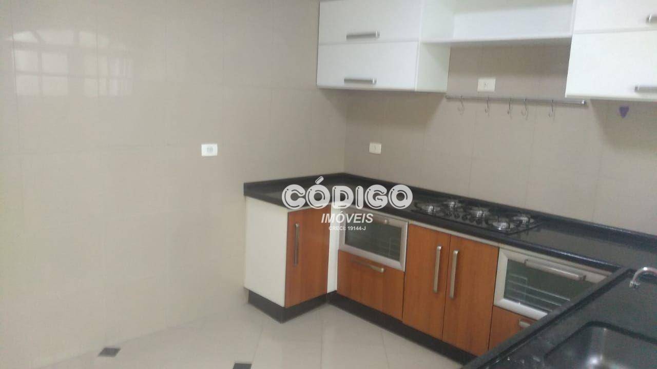 Casa para alugar com 2 quartos, 130m² - Foto 10