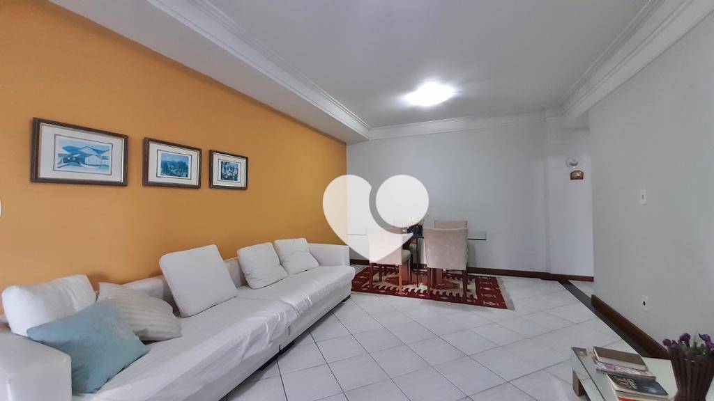 Apartamento à venda com 3 quartos, 80m² - Foto 4