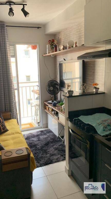 Apartamento à venda com 1 quarto, 28m² - Foto 2