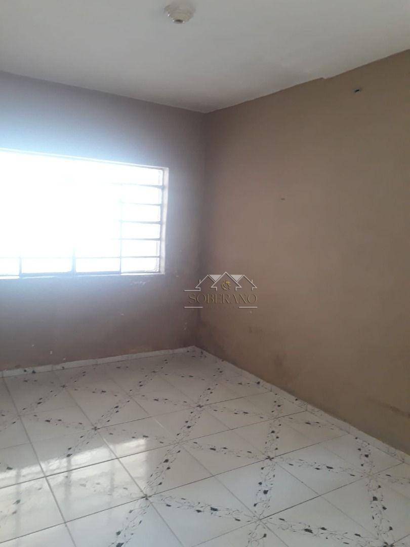 Sobrado à venda com 3 quartos, 300m² - Foto 3