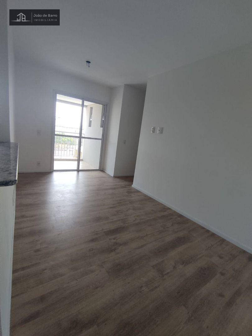 Apartamento à venda com 3 quartos, 119m² - Foto 1